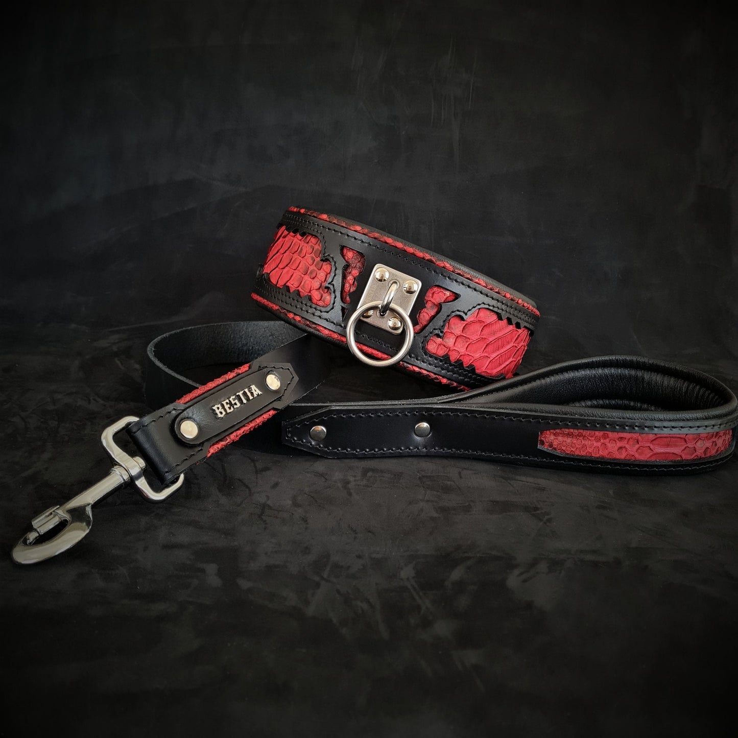 The ''Red Dragon'' leash-1